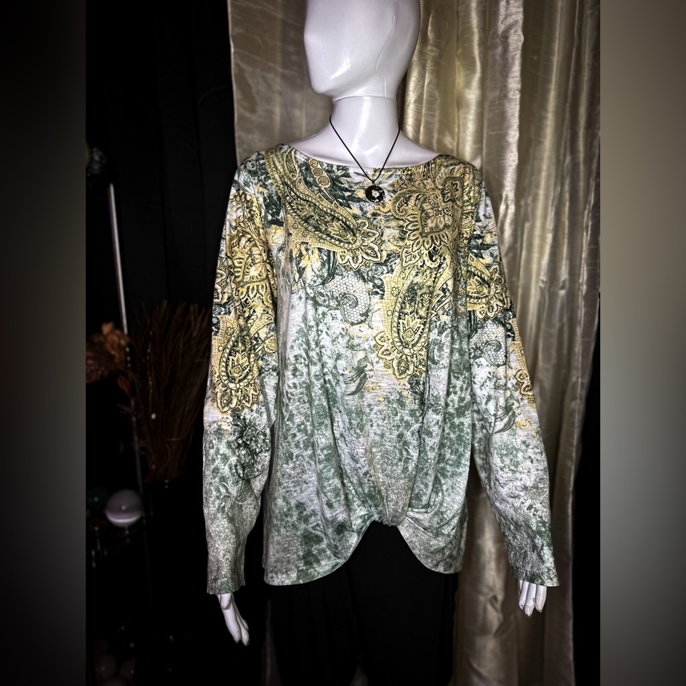 Beautiful Printed Blouse Size XXL